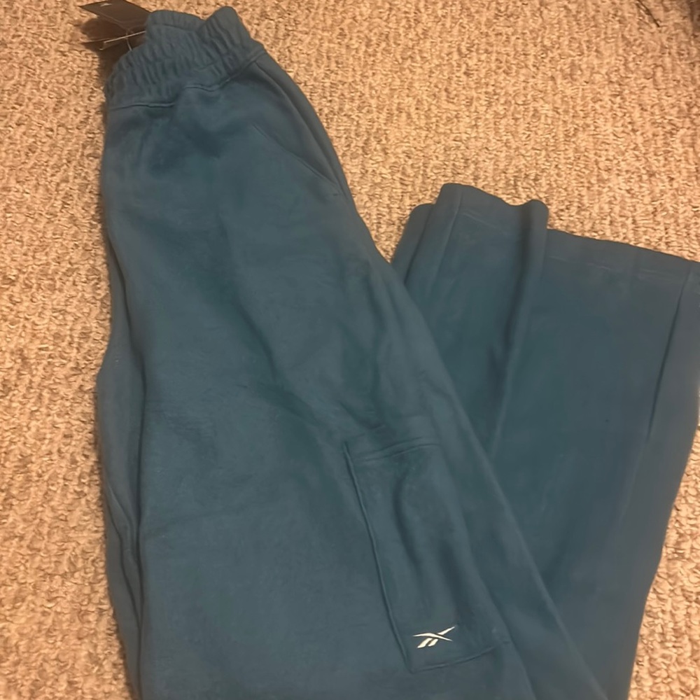 Reebok cargo flare sweatpants
